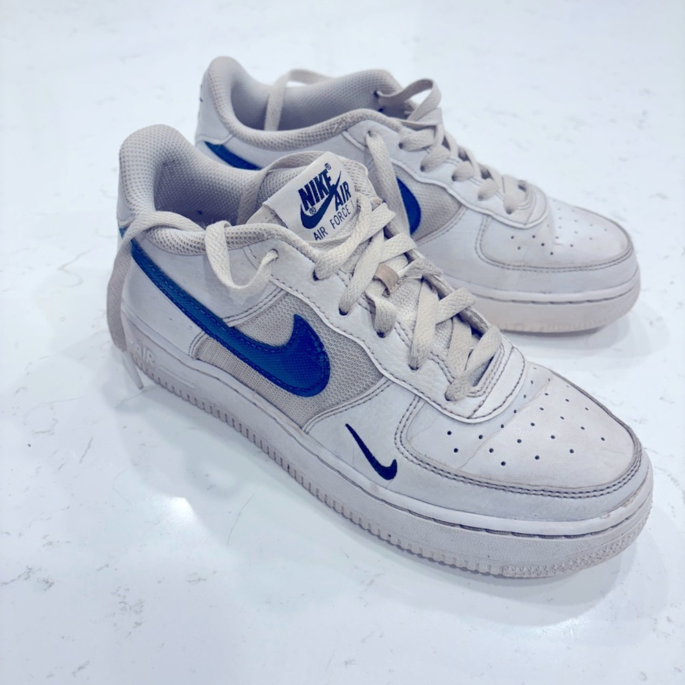 Used but only for one winter. Lots of use left.